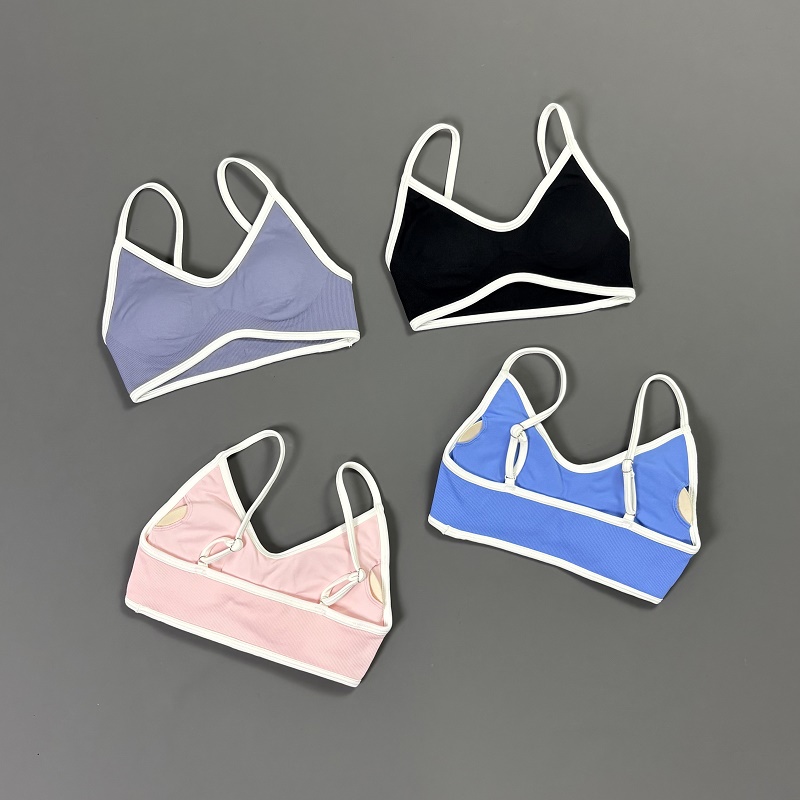 Women Contrastline Yoga Bra V  - Crop Top Crochet ulasan dan harga